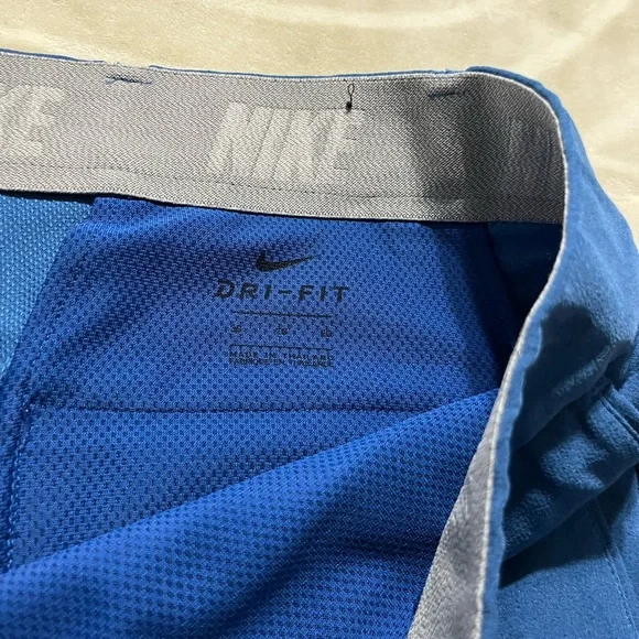 COPY - Men’s Nike 30 Blue Shorts - Picture 2 of 5